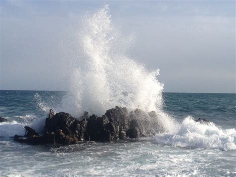 Allerta Meteo Forte Vento E Mareggiate In Sardegna Da Oggi Fino A