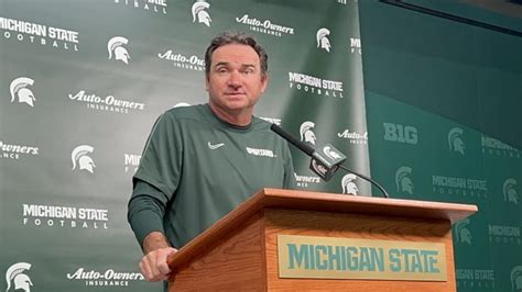 Michigan State Spartans' Jonathan Smith talks Florida Atlantic's Tom Herman