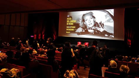 Festa Del Cinema Di Roma Un Sincero Joaquin Phoenix Scopre Il Nipotino