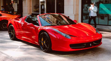 10 Best Supercar Brands in the World - ExperienceFerrari