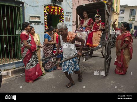 Niña India Virgen Fotografías E Imágenes De Alta Resolución Alamy