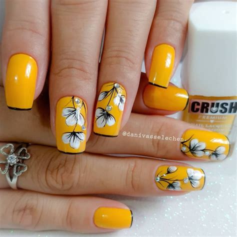 Unhas Decoradas Esmalte Amarelo