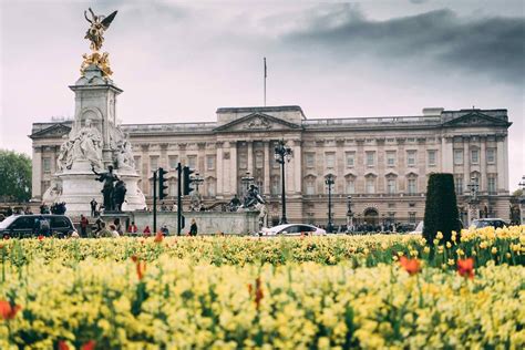 36 Brilliant Facts About Buckingham Palace Fact City