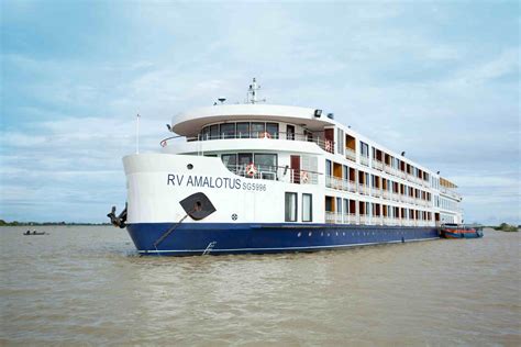 Mekong river boats - Mekong Cruises