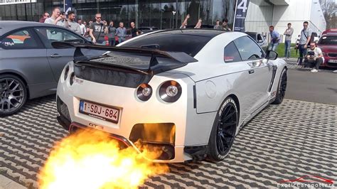 Nissan GT R R35 NSB 750R LOUD Pops And Bangs Flames Accelerations