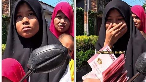 Gadis Remaja Yatim Piatu Di Bali Dapat Dolar Usai Menolong Wna