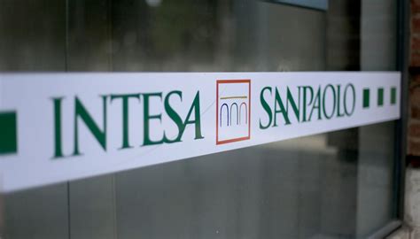 Intesa Sanpaolo Indagata Per I Conti Correnti Spiati In Banca I