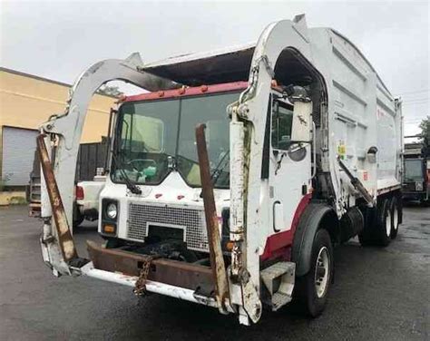 Mack Mr 688s 2000 Heavy Duty Trucks