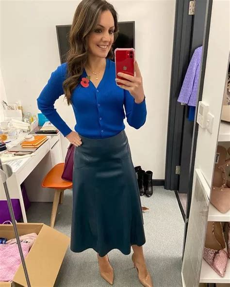 Gmb Beauty Laura Tobin Thrills Fans As She Flaunts Curves In Racy