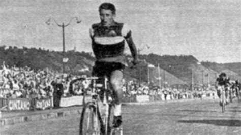 29 June 1957 Jacques Anquetil's first Tour de France stage victory - PelotonTales