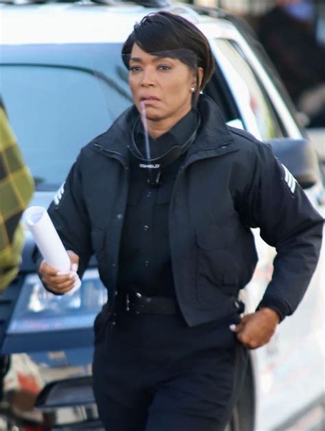 Angela Bassett On The Set Of Rescue 9 1 1 In Los Angeles 01262021 Hawtcelebs