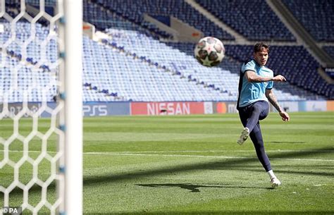 Man City Keeper Ederson Backs Up Bold Champions League Final Penalty Claim With Training Strike