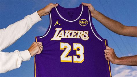 los angeles lakers unveil  purple statement edition uniforms