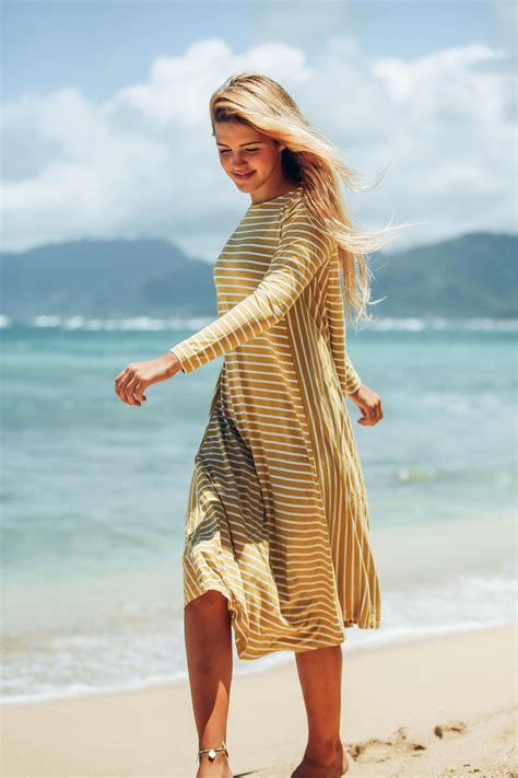 What To Wear To The Beach Beach Chic Beachy Long Hair 20190708