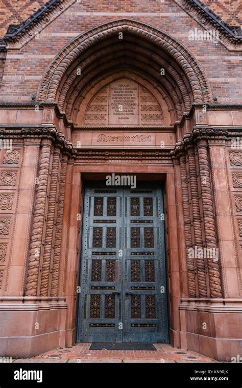 Eugene jordan schnitzer museum of art hi-res stock photography and ...