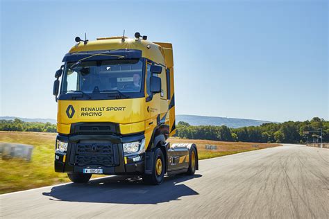 T HIGH RENAULT SPORT RACING THE NEW RENAULT TRUCKS LIMITED SERIES