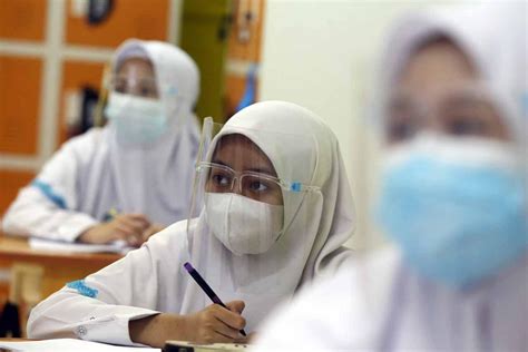 FOTO Sambut Sekolah Tatap Muka SMP Al Falah Surabaya Gelar Simulasi