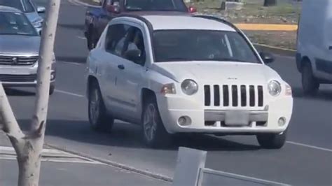 Ahora Captan A Conductor Manejando En Contra Sobre Paseo De Los Leones