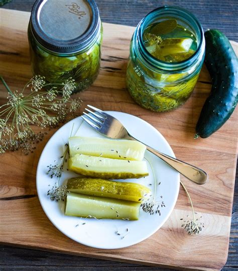 Kosher Dill Pickles: Canning Recipe