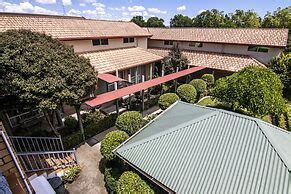 Hotel Albury Georgian Motel & Suites, Albury, Australia - Lowest Rate Guaranteed!