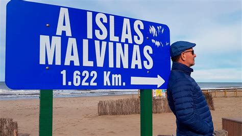 Malvinas Cuatro Viajes Cr Nica De La Vida En Las Islas Antes Y