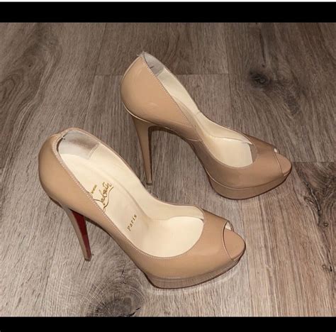 Christian Louboutin Patent Leather Nude Lady Peep 38 5 Gem