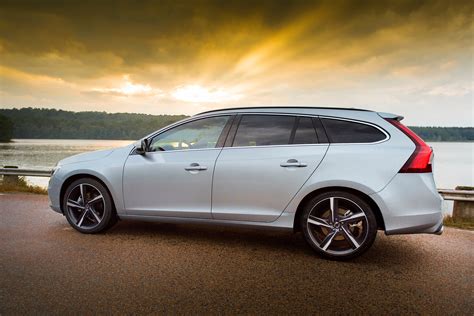 Volvo V T Awd Platinum International Price And Overview Free