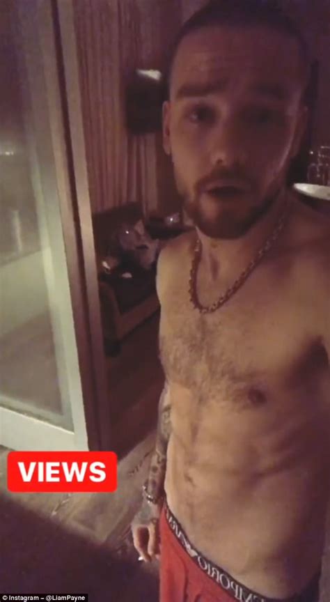 Liam Payne Shares Shirtless Snap From Hotel Bedroom Daily Mail Online