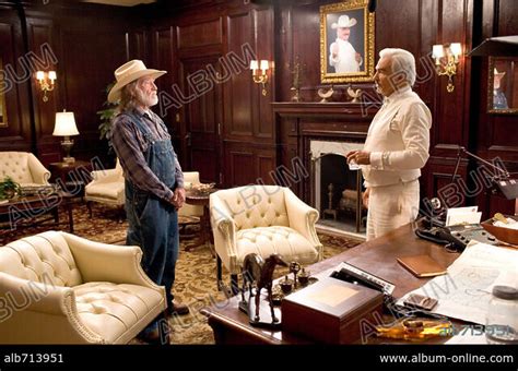 BURT REYNOLDS and WILLIE NELSON in THE DUKES OF HAZZARD, 2005, directed ...