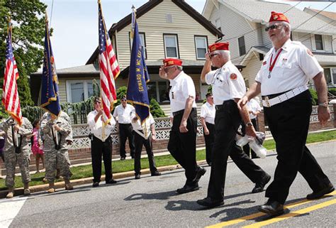 Whitestone Groups Pitch In For Memorial Day Parade Qns