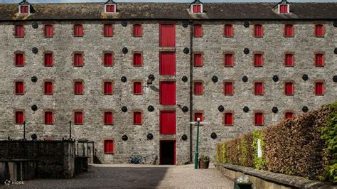 Midleton Distillery Experience tour with whiskey tasting in Cork ...