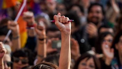Stop Alle Trascrizioni Dei Figli Di Coppie Gay Protesta In Piazza A