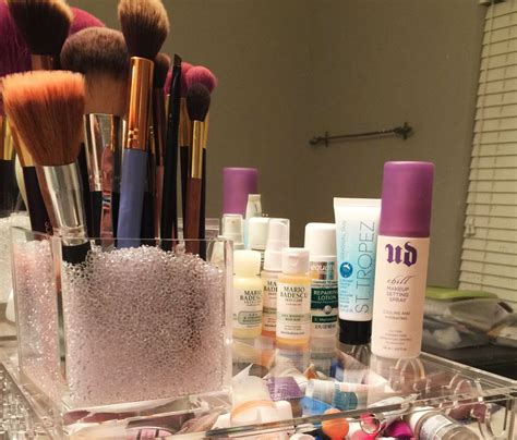 The Best Makeup Brush Holder On Amazon That Every Vanity Needs