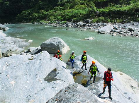 Take A Bath In The River Hualien Wanrong Yuanyanggu Yexi Hot Spring Klook Philippines
