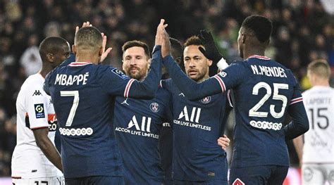 Le PSG sacré champion si fans de foot