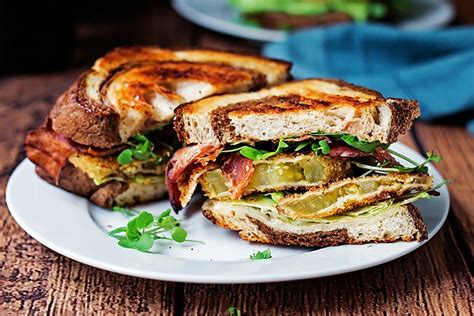 Fried Green Tomato BLT ~ Cooks With Cocktails