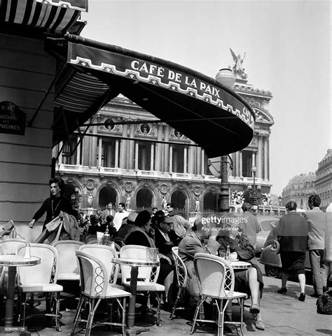 The Café De La Paix In Paris France On April 24 1962 News Photo Getty Images