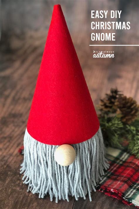 These Adorable Christmas Gnomes Are Made From A Roll Of Toilet Paper