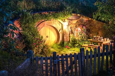 Hobbiton Movie Set (Middle Earth) small-group tours from Auckland ...