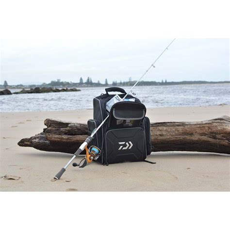 Daiwa D Vec Backpack Tackle Bag Bcf