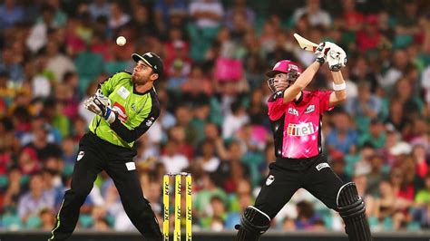 Sixers Win Big Bash League Battle Of Sydney Beating The Thunder By Six