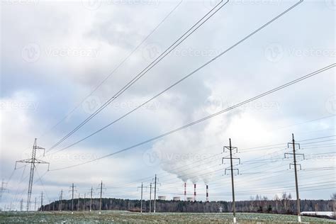 Silhouette Des Pyl Nes Lectriques Haute Tension Sur Fond De Beaux