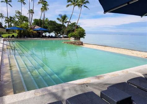 5 BEST HOTELS in FIJI