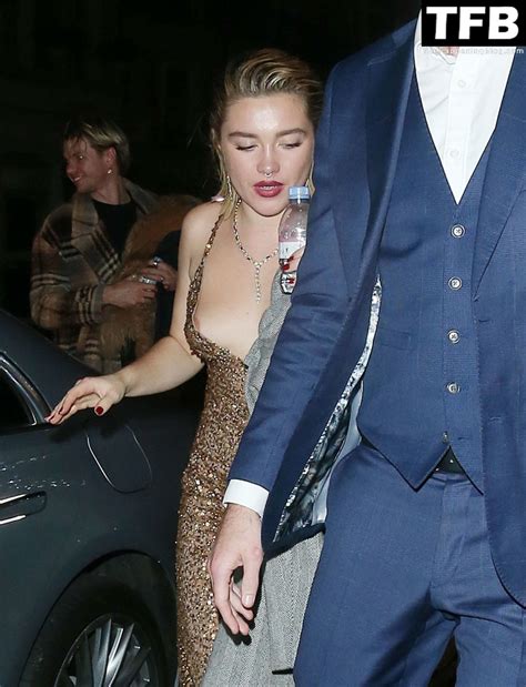 Florence Pugh Flashes Her Tits While Attending The Fashion Awards After