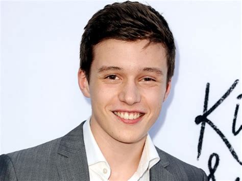 Ty Simpkins Y Nick Robinson Estarán En Jurassic World