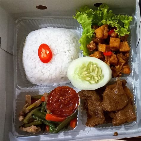 Nasi Kotak Podjok SaYuKa