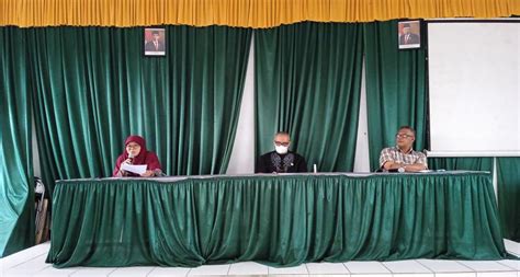 Rapat Teknis Persiapan Pembelajaran Tatap Muka Terbatas SMA Negeri 20