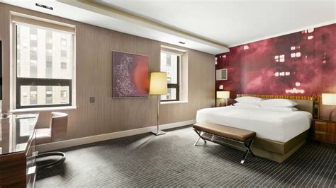 Hotel Rooms in Manhattan with a View | Hyatt Grand Central