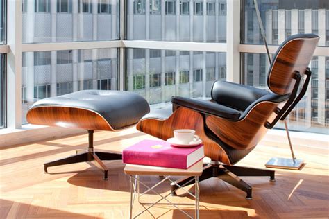 Eames Lounge Chair - molded plywood and leather - Products - designindex