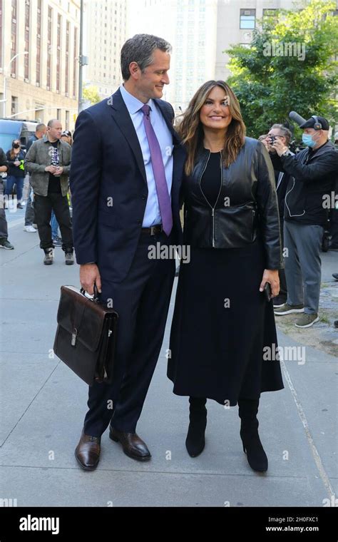 Mariska Hargitay And Peter Hermann Law And Order